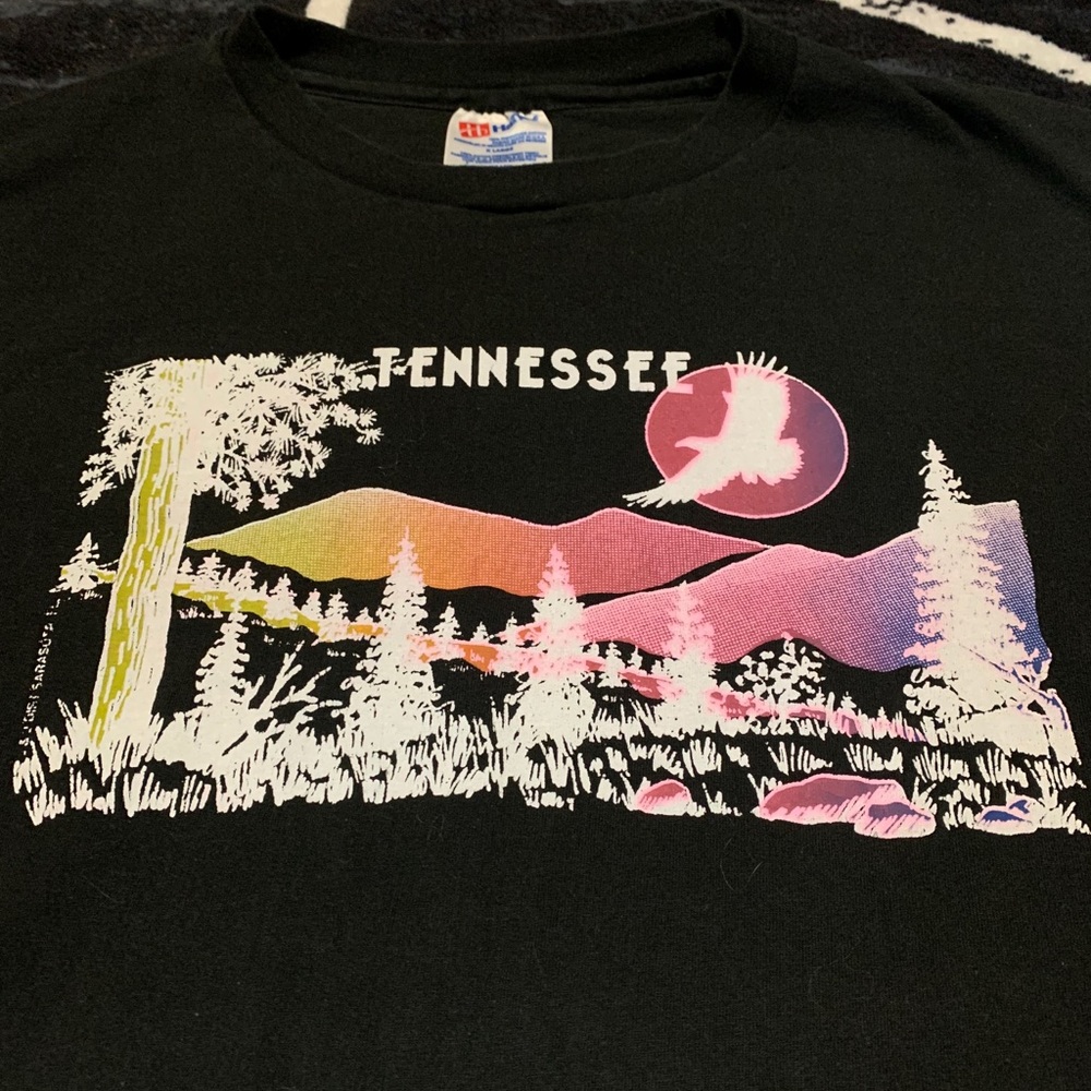 VTG Tennessee graphic T, Hanes sz XL. VIBRANT